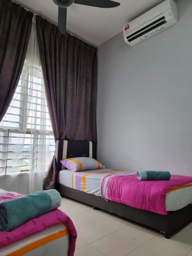 3R2B Entire Apartment Air-Conditioned By Wnz Home Putrajaya For Islamic Guests Only Exteriör bild